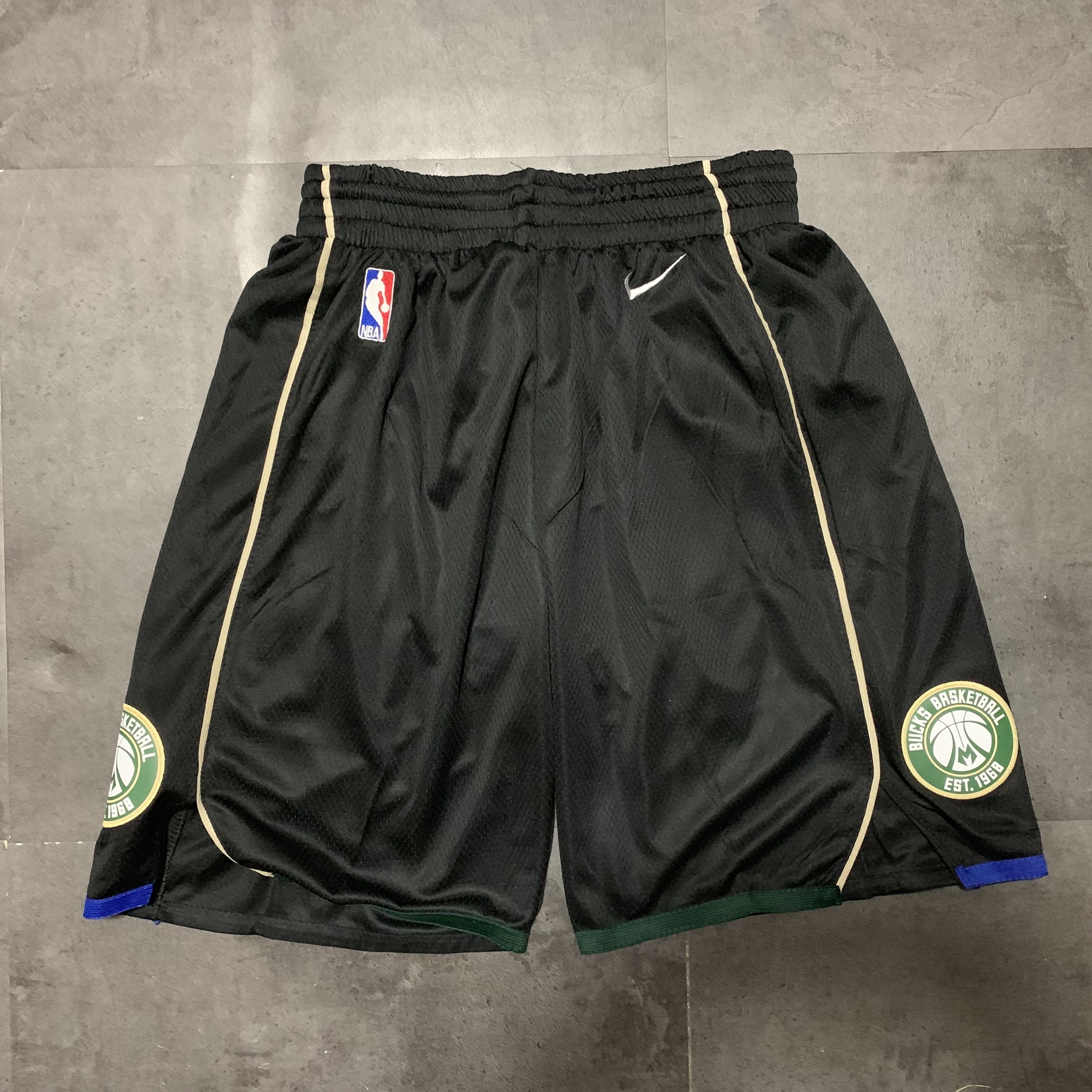 Cheap Men NBA Milwaukee Bucks Black Nike Shorts 0416
